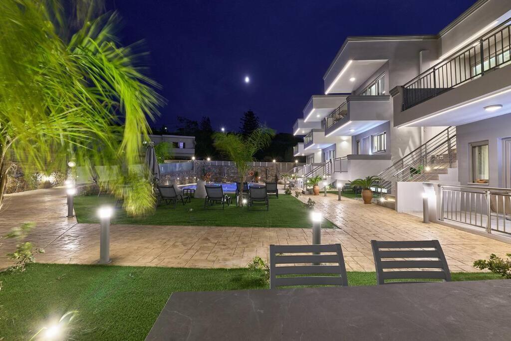 Superior Family Apartment W/Pool Dining Area Stavromenos Exteriér fotografie