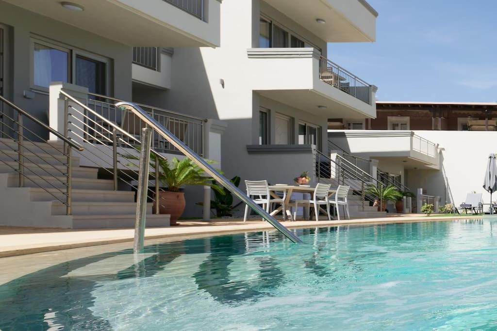 Superior Family Apartment W/Pool Dining Area Stavromenos Exteriér fotografie